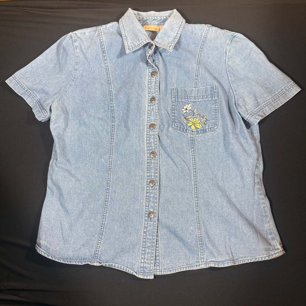 Bobbie Brooks Women's Floral Embroidered Denim Shirt Size Large 12/14
